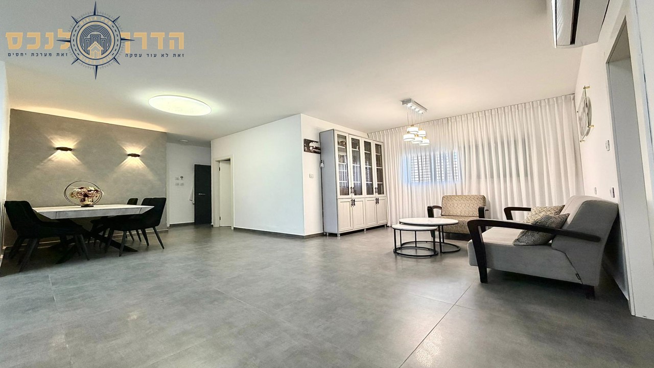 סלון אלקלעאי