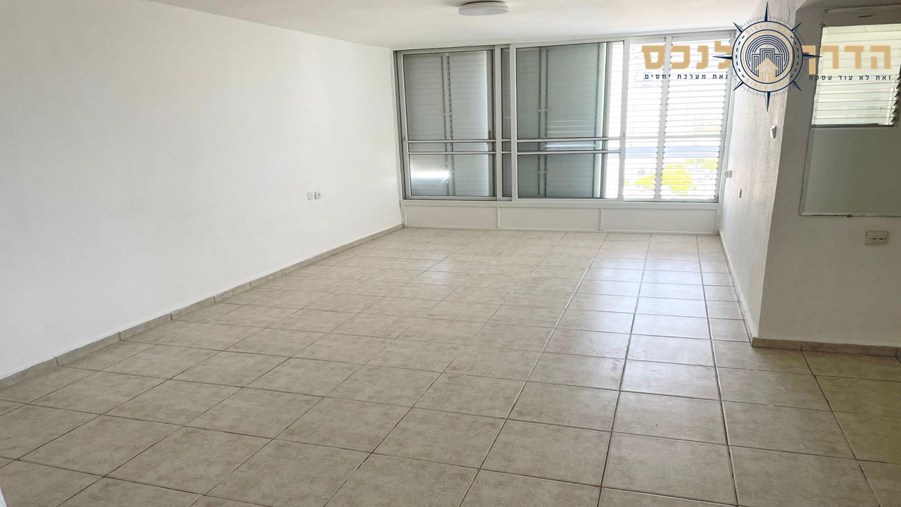 סלון כיכר סיגל 4